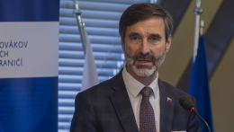 A külügyminiszter szerint a NATO felismerte, hogy Ukrajna nem lehet a szövetség tagja