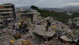 Ötezer fölé emelkedett a venezuelai földrengés halálos áldozatainak száma.