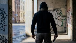 Párizsi késes támadás: három nőt sebesítettek meg a Porte de Clichy közelében, a tettesi elfogott