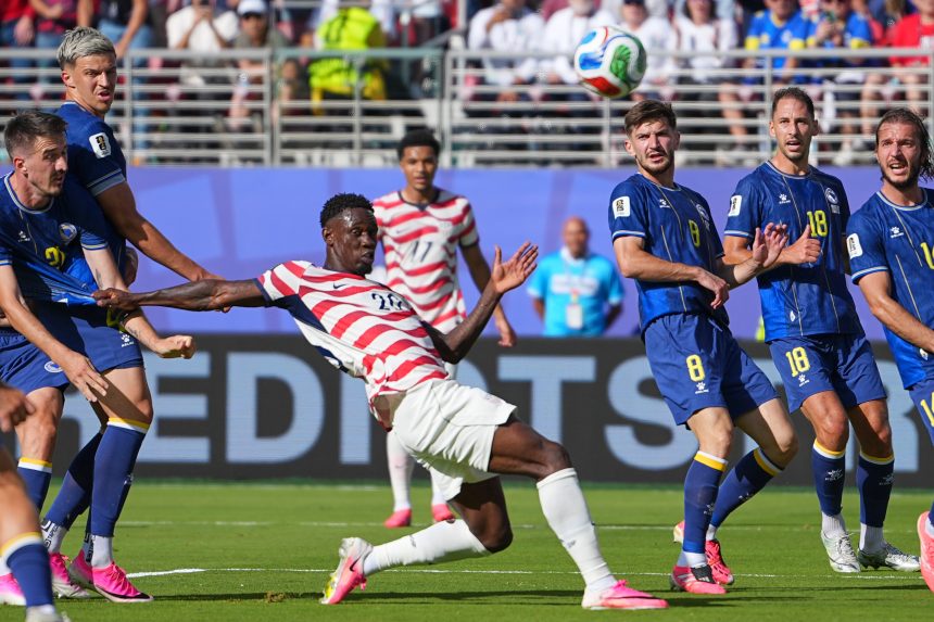 Labdarúgó-vb, tizenhatoddöntő: Egyesült Államok‑Bosznia 2:0