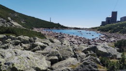 A TANAP természetvédői felhívják a figyelmet arra, hogy a tátrai hegyi tavakban tilos a fürdés