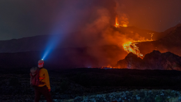 Ismét korlátozták a szicíliai Catania repülőterének forgalmát az Etna vulkáni hamuja miatt.