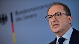 Németország 2027 márciusáig meghosszabbítja a határellenőrzéseket