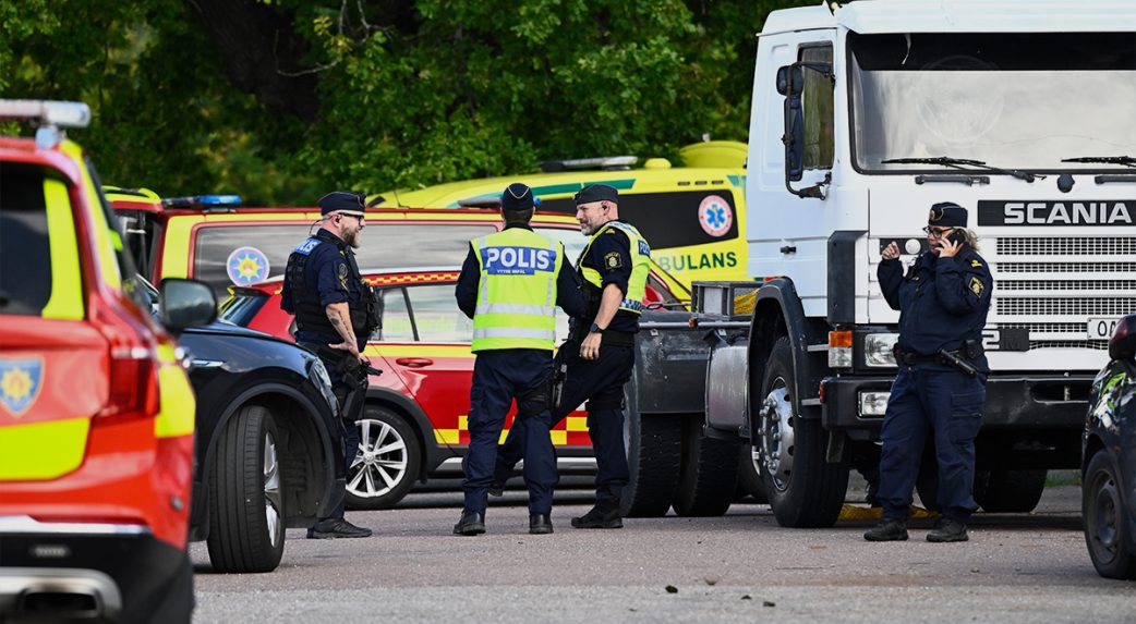 Rendhagyó iskolai támadás egy svéd iskolában, a támadó egy kardot használt fegyvernek