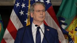 Az USA átfogó szankciós kampányt indít Irán ellen