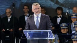 Államfői és a kormányfő is beszédet mondott a Szlovák Nemzeti Felkelés megemlékezésén