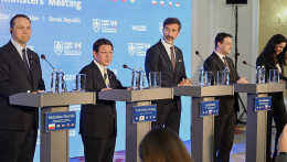 A gazdasági és a politikai együttműködés kiszélesítésének lehetőségeiről tárgyaltak a V4-ek és Japán külügyminiszterei