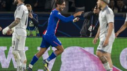 Labdarúgó BL, 1. forduló: Paris Saint-Germain‑Slovan 6:1 (3:0)
