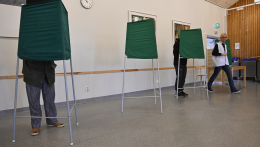 Svédország: Szoros versenyben az ellenzék vezet a kormánypártok előtt