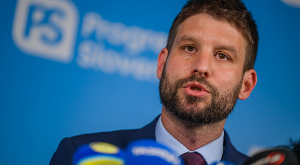 A PS Ficót teszi felelőssé a koalíciós válságért, előrehozott választásokat sürget