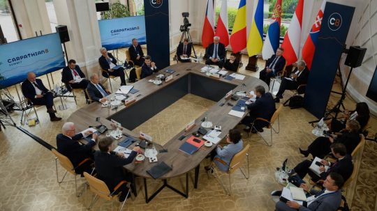 Fico nem ment el Ukrajnába, helyette beszólt a NATO-nak