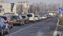Emelkedik a személyautók száma Szlovákiában