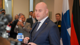 Lettország blokkolta két orosz üzletember szankciós listáról való levételét