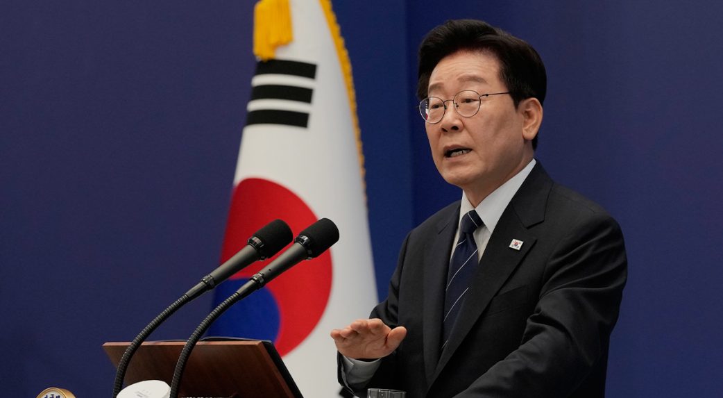 Dél-Korea bocsánatkérést követel Kijevtől az észak-koreai hadifoglyok ügyében