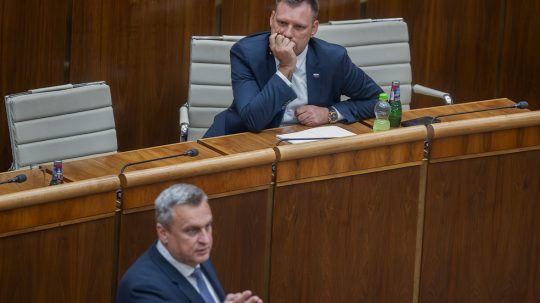 A parlament leváltotta a környezetvédelmi minisztert