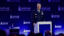 Grynkewich tábornok Varsóban ismertette a szövetség keleti védelmi stratégiáját