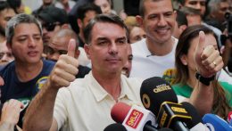 Meglepetés Brazíliában: Bolsonaro-fiú nyerte az első fordulót