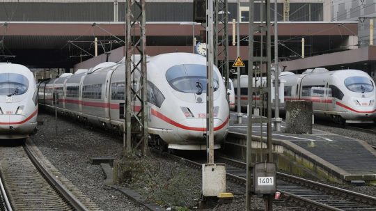 Felgyorsítaná az európai nagysebességű vasúthálózat fejlesztését az Európai Parlament