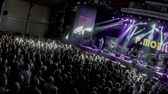 A rockdinoszauruszok még mindig a színpadon vannak