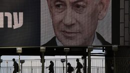 Öt nap múlva választ Izrael — Netanjahunak ezúttal komoly kihívója akadt