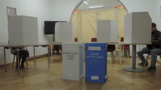 Megkezdődtek az önkormányzati és megyei választások Szlovákiában