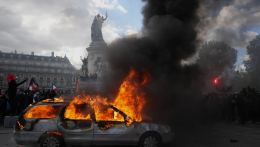 Könnygázt használt a francia rendőrség